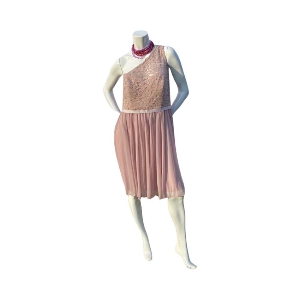 David’s bridal pastel pink laced dress